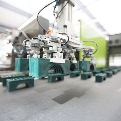 Stauff Clamp production