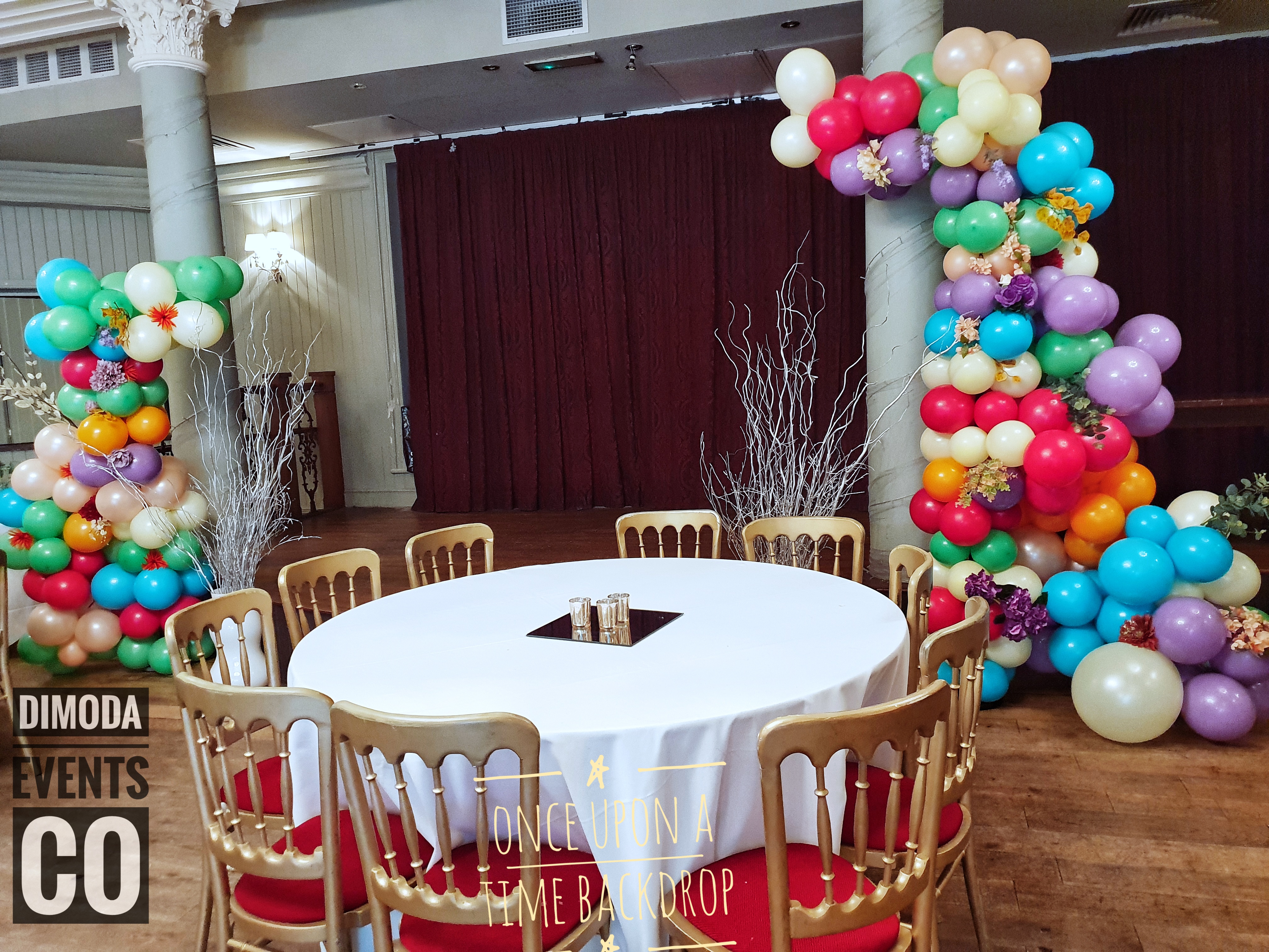Balloon Garland Columns