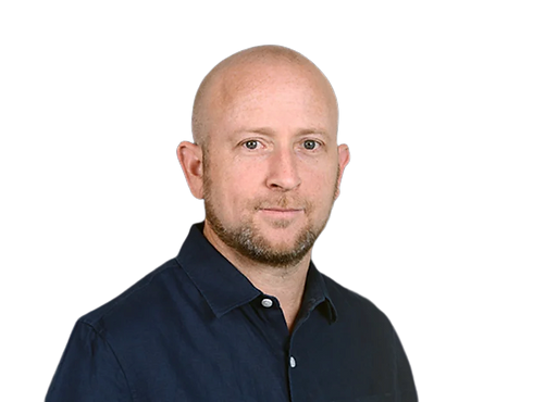 Itai-Pazner-888-WH-depositphotos-bgremover (1).png