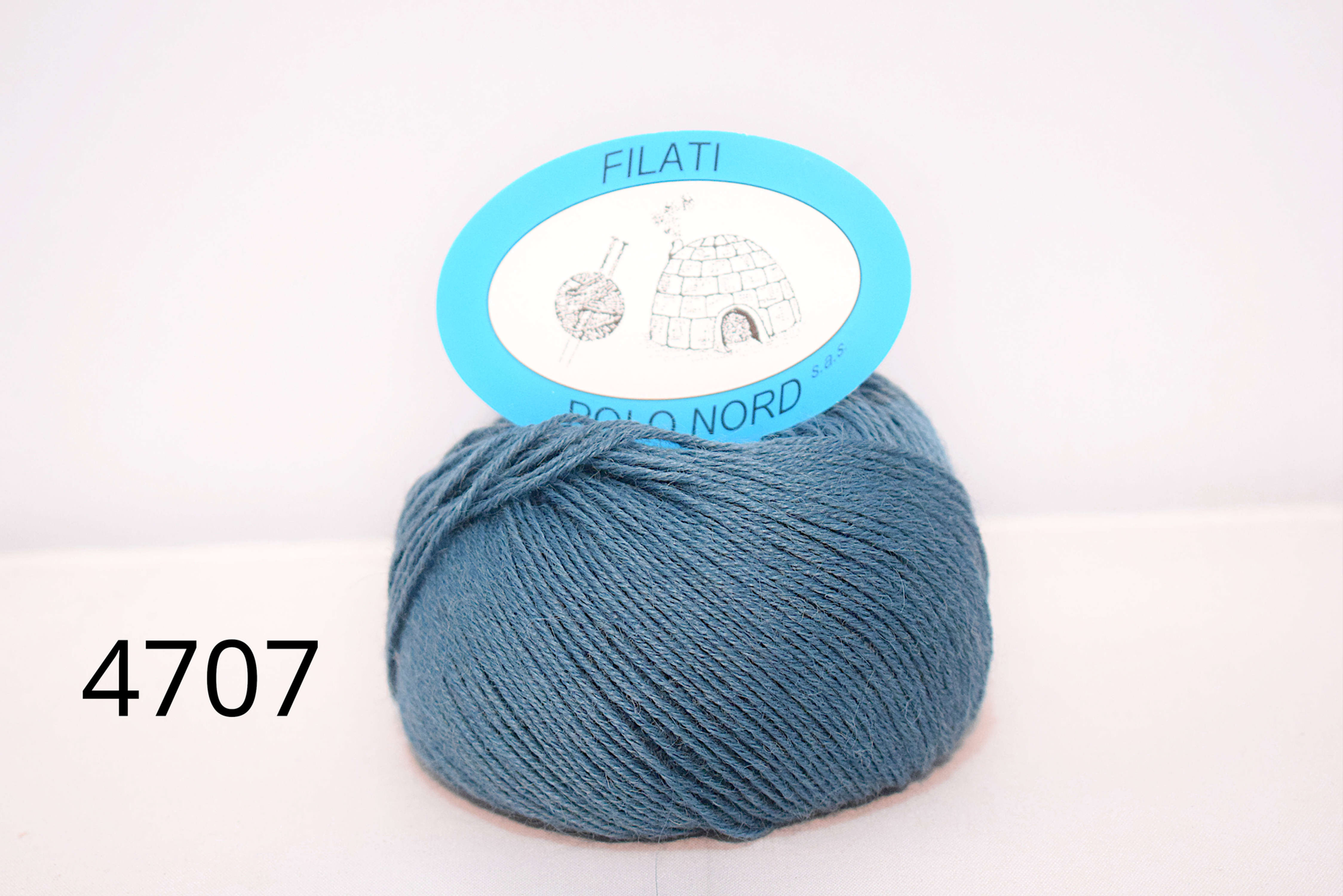 75%alpaca, 25%lana Avio 4707 50 grammi