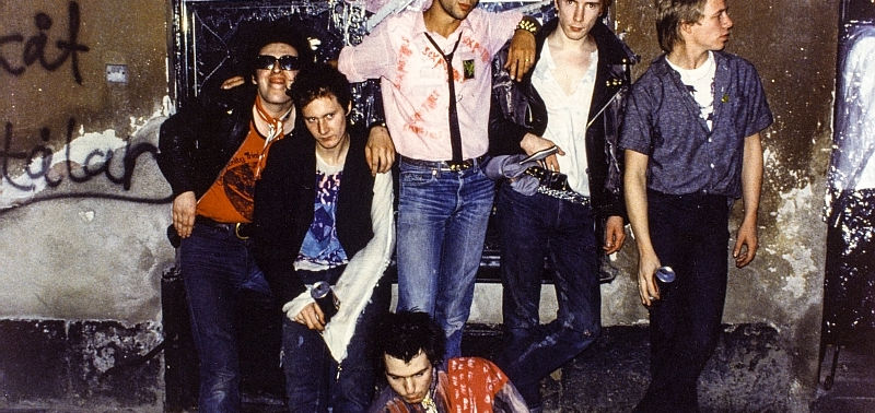 Does Music Influence The Way We Dress?