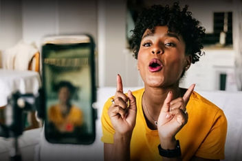 Behind the Creative Process: How Short Videos Help Artists and Musicians Tell Their Stories