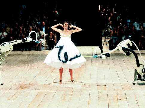 How Theatricality Shapes the World of Entertainment