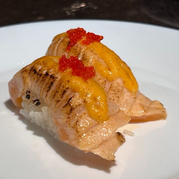 Seard Salmon Sushi image