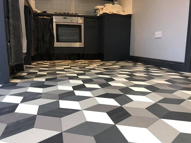 monochrome hexagonal tile design in kitchen