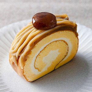 2025autumn_rollcake.jpg