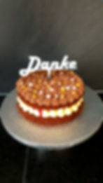 Thumbnail: CAKE Topper -individualisierte Einzelstücke aus Holz und Kunststoff,