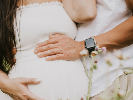 A Dreamy Maternity Photoshoot at Blandly Farm in Boyce, VA