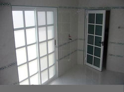 1358962351-22643630-1-fotos-de-ventanas-de-aluminio-puertas-canceles-de-bano-9066_9066