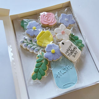 Mason jar cookie bouquet