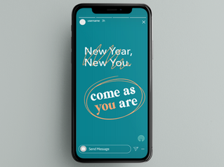 iphone-x-mockup-against-a-solid-color-background-a17170 (1)