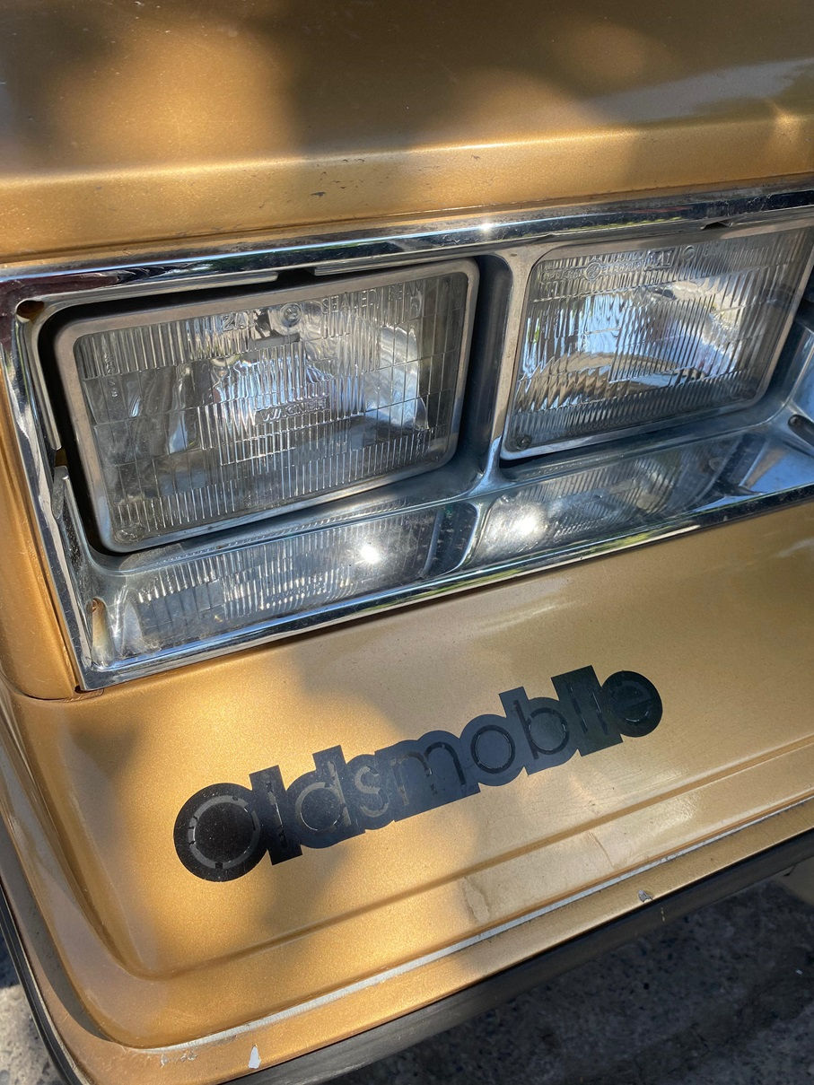 Miniatura: OLDSMOBILE CUTLASS SUPREME 1981
