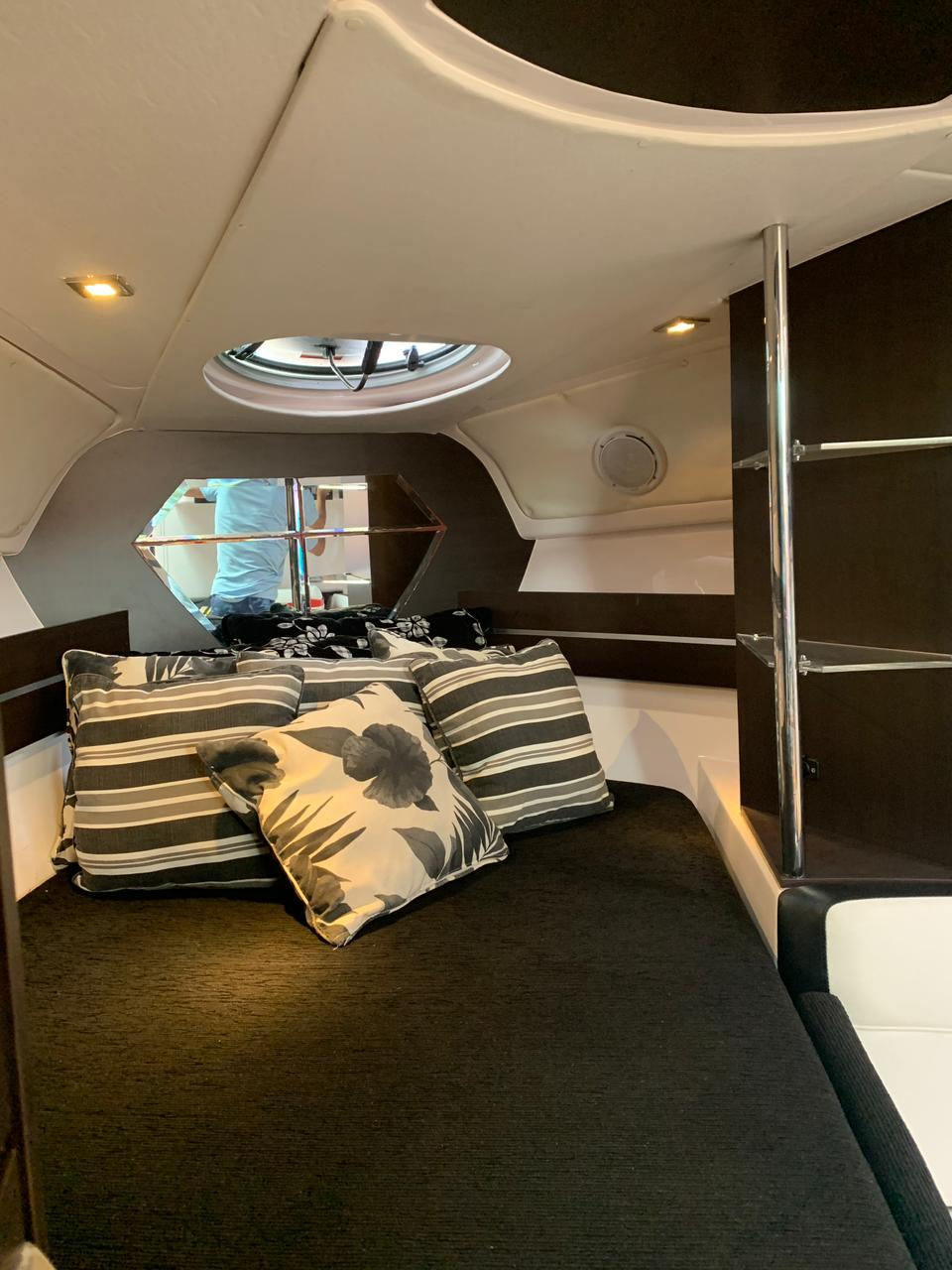 Miniatura: Armada 300 2010