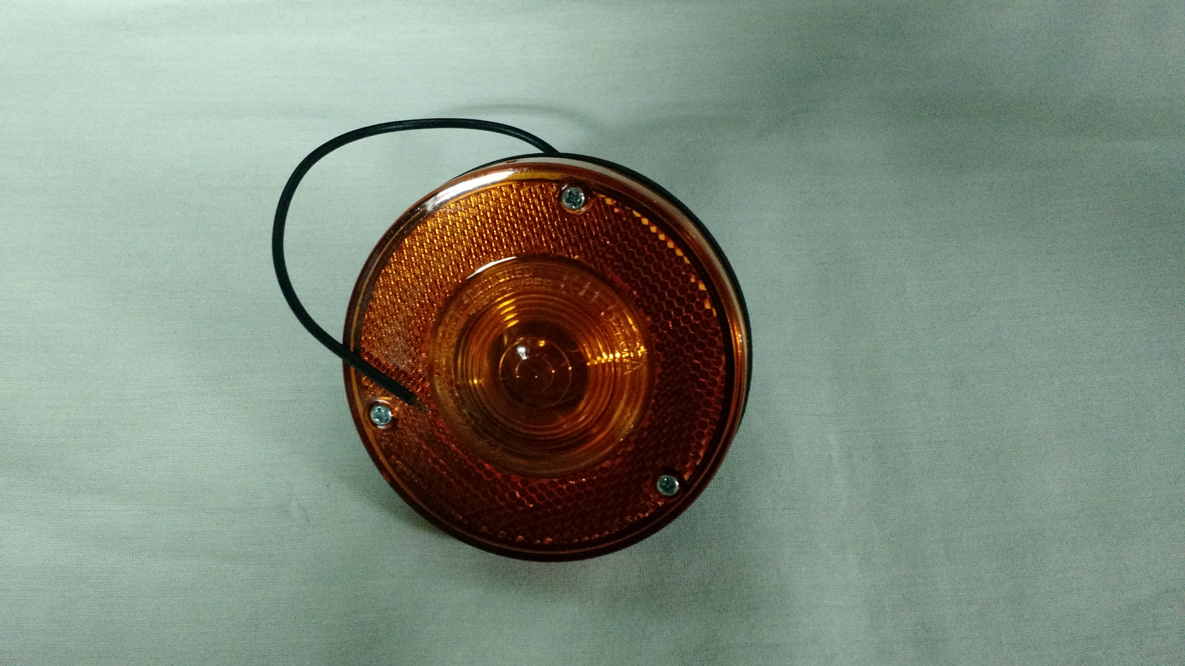 Marker Light - 3.4" Round - Single Wire - Amber