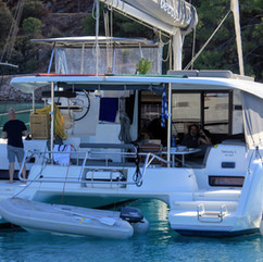 Catamaran stern