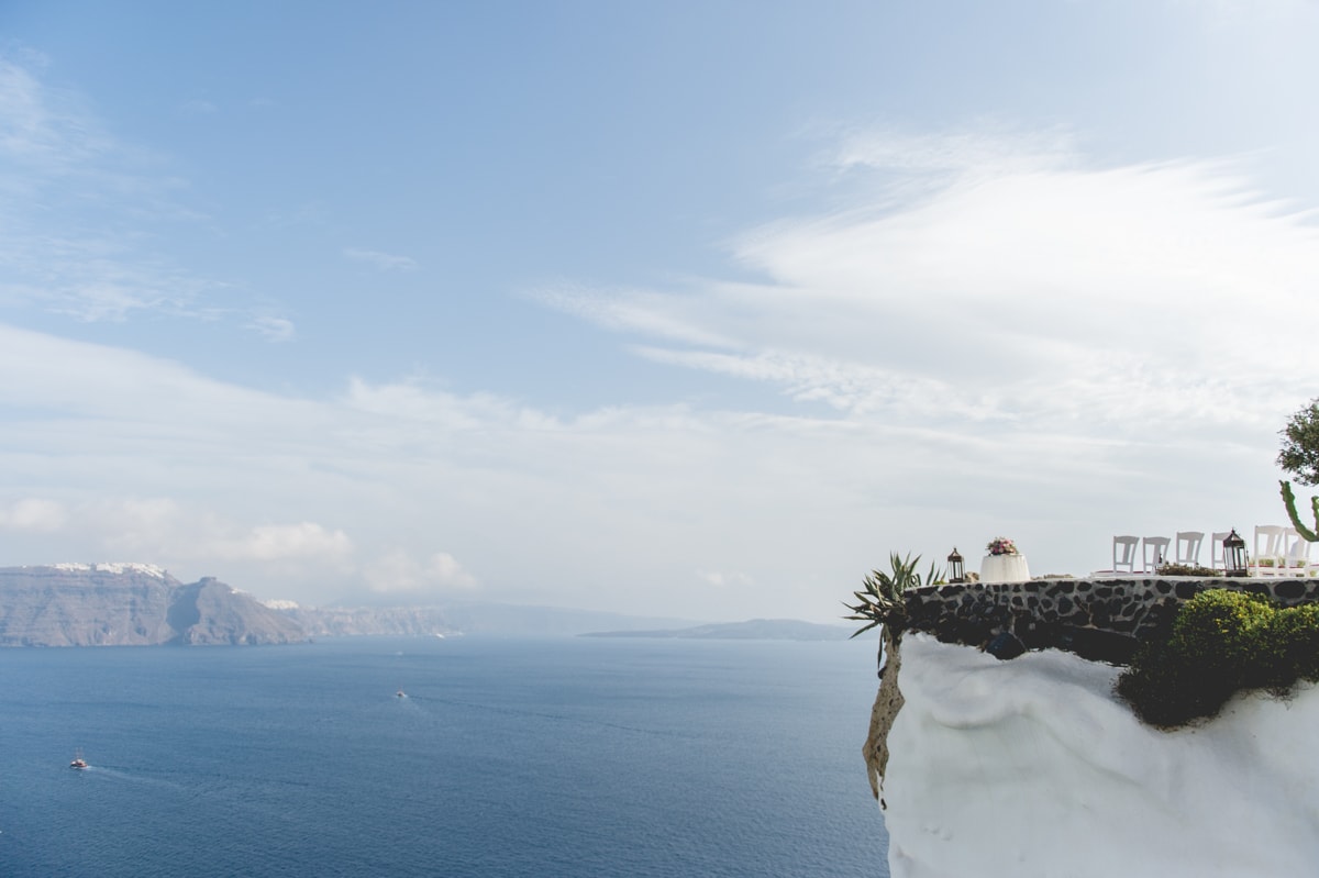 Alluring-wedding-in-santorini-17-min