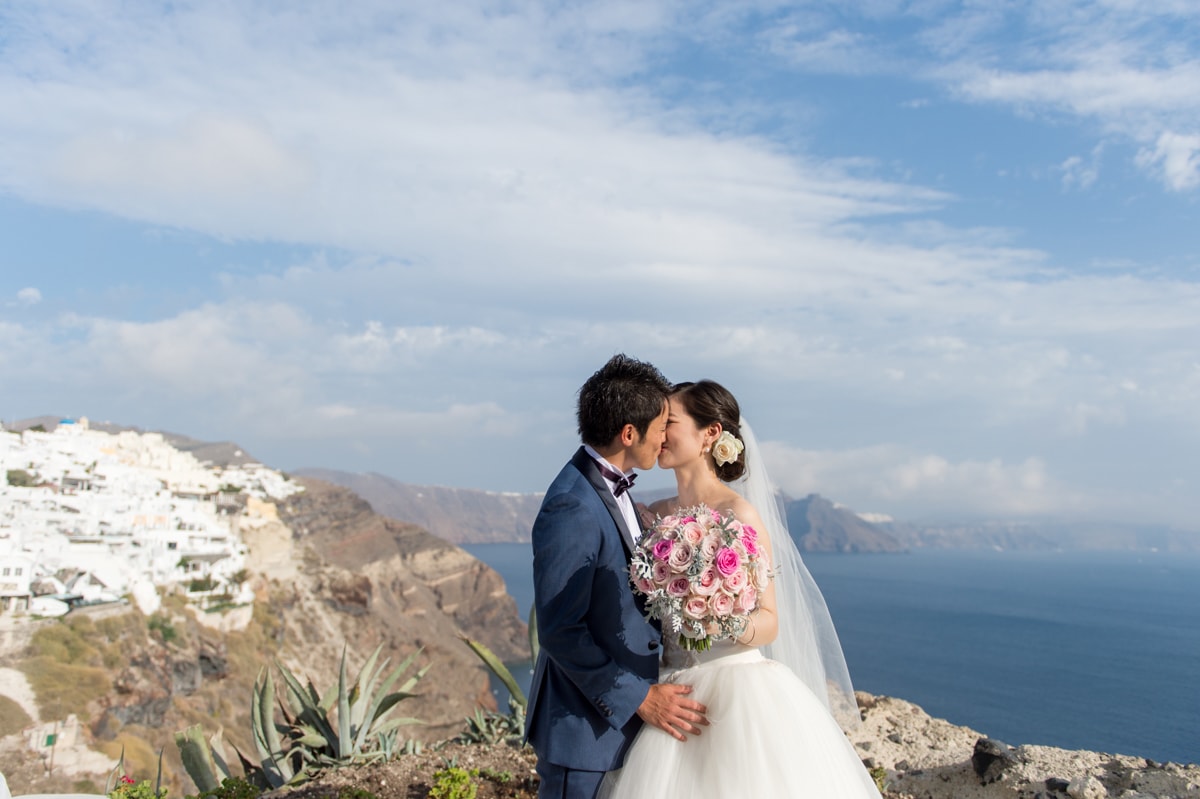 Alluring-wedding-in-santorini-27-min