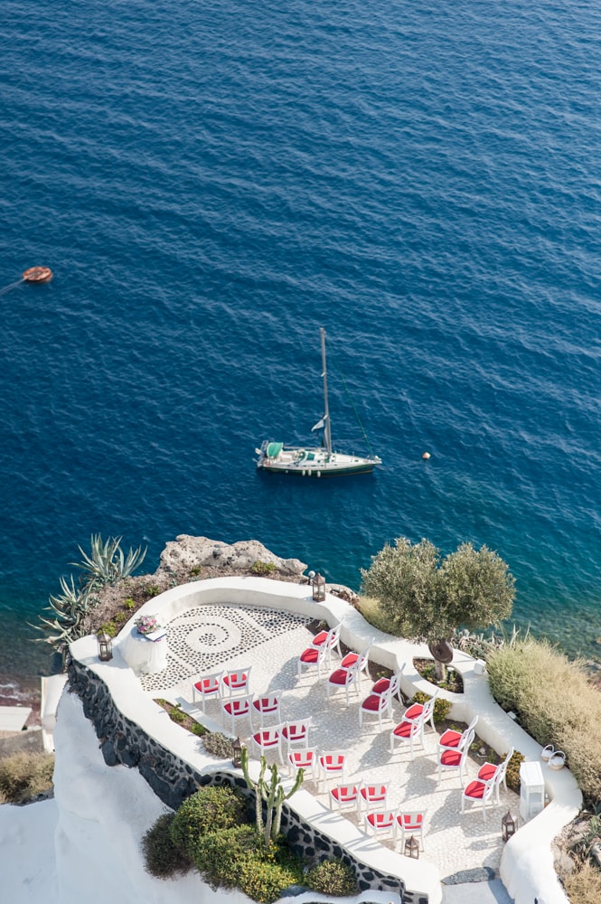 Alluring-wedding-in-santorini-15-min