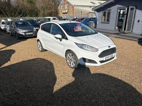 Thumbnail: Ford Fiesta 1.0T EcoBoost Titanium Euro 5 (s/s) 5dr