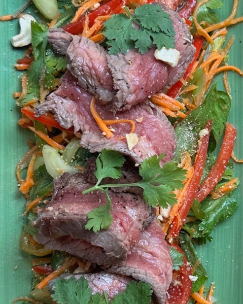 Thai Beef Salad at R10 Restaurant Leipzig