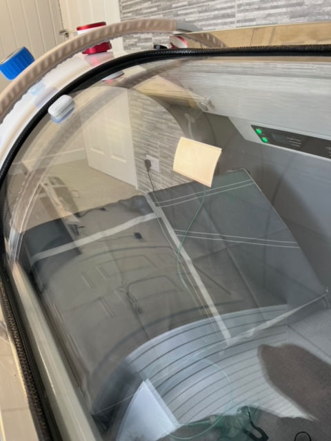 Thumbnail: glass hyperbaric oxygen chamber