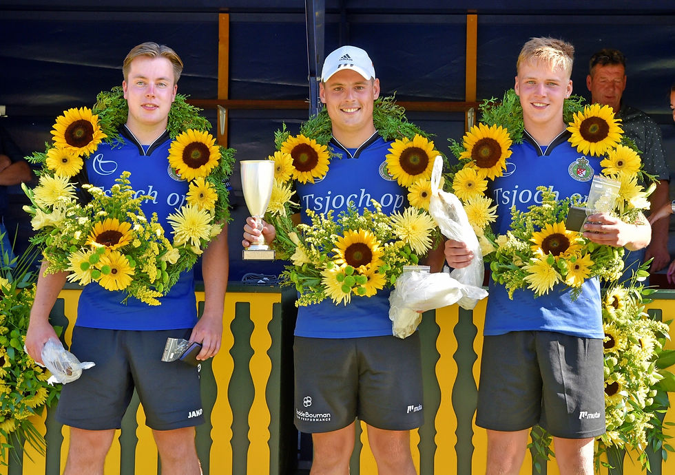Riemer Hoekstra kening bij 31e Douwe Blanksma partij Makkum