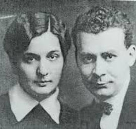 Fotografie de familie lucian Blaga alături de Cornelia Brediceanu 