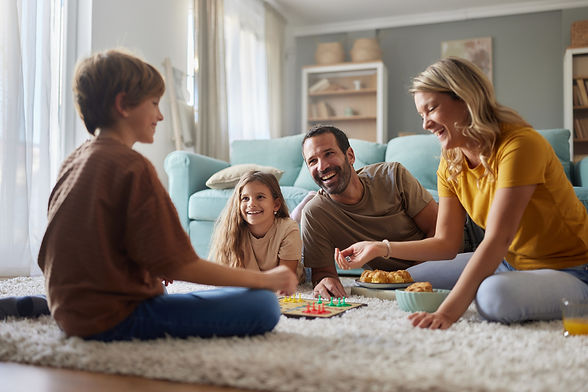 family playing board game.jpg