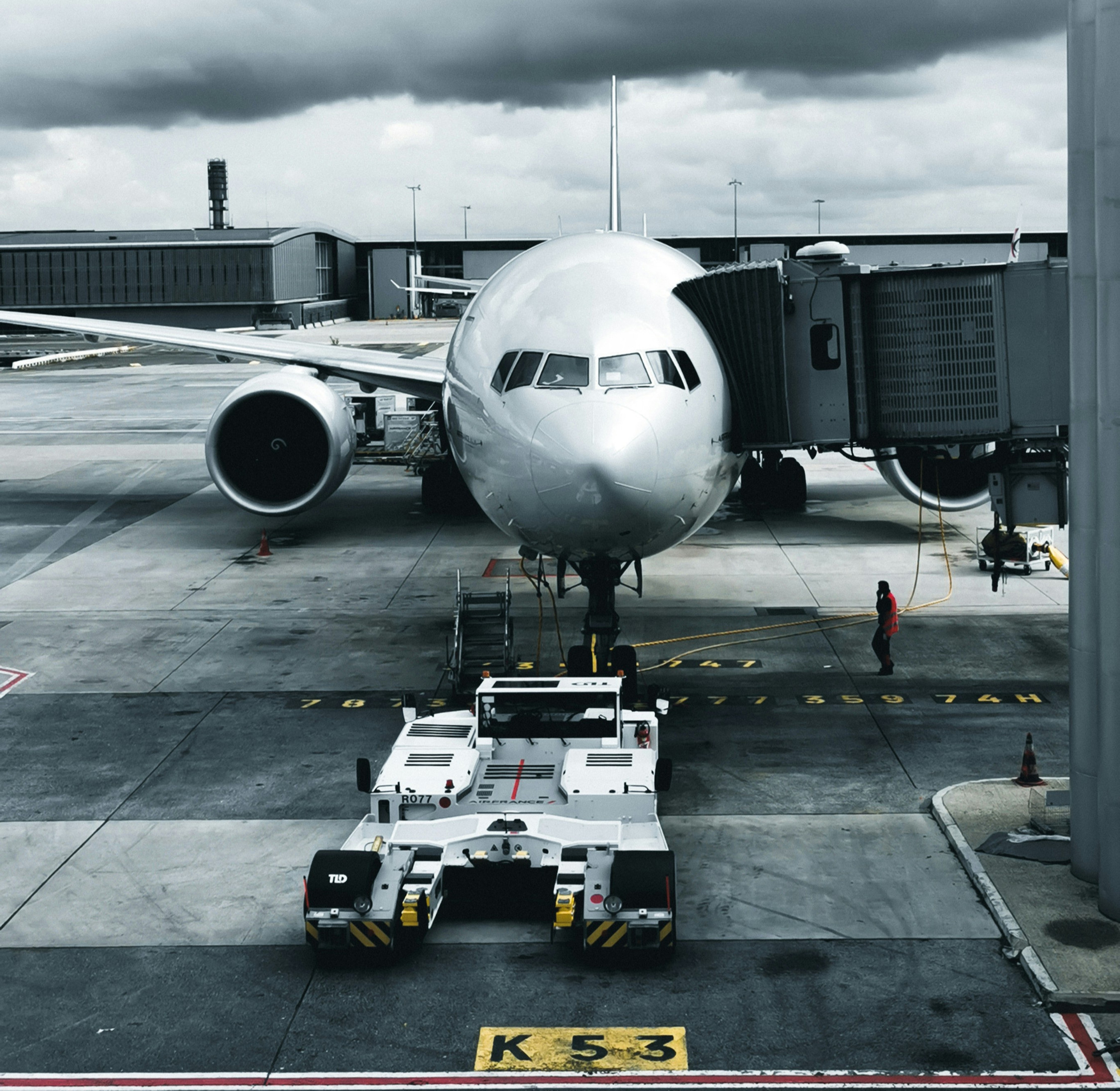 Aircraft Ground Movement Training | Avensa Training from Storm Aviation