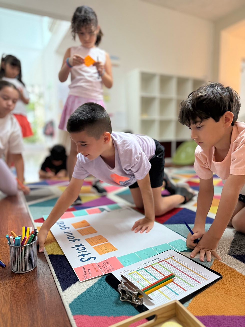 Niños aprendiendo en Acton Academy MTY, microescuela learner-driven en Monterrey