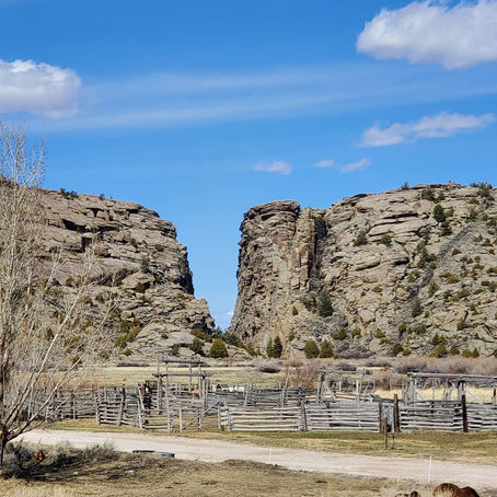 Wandering WY: Devil's Gate