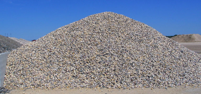 regular_river_wash_crushed_pile_large.jpg