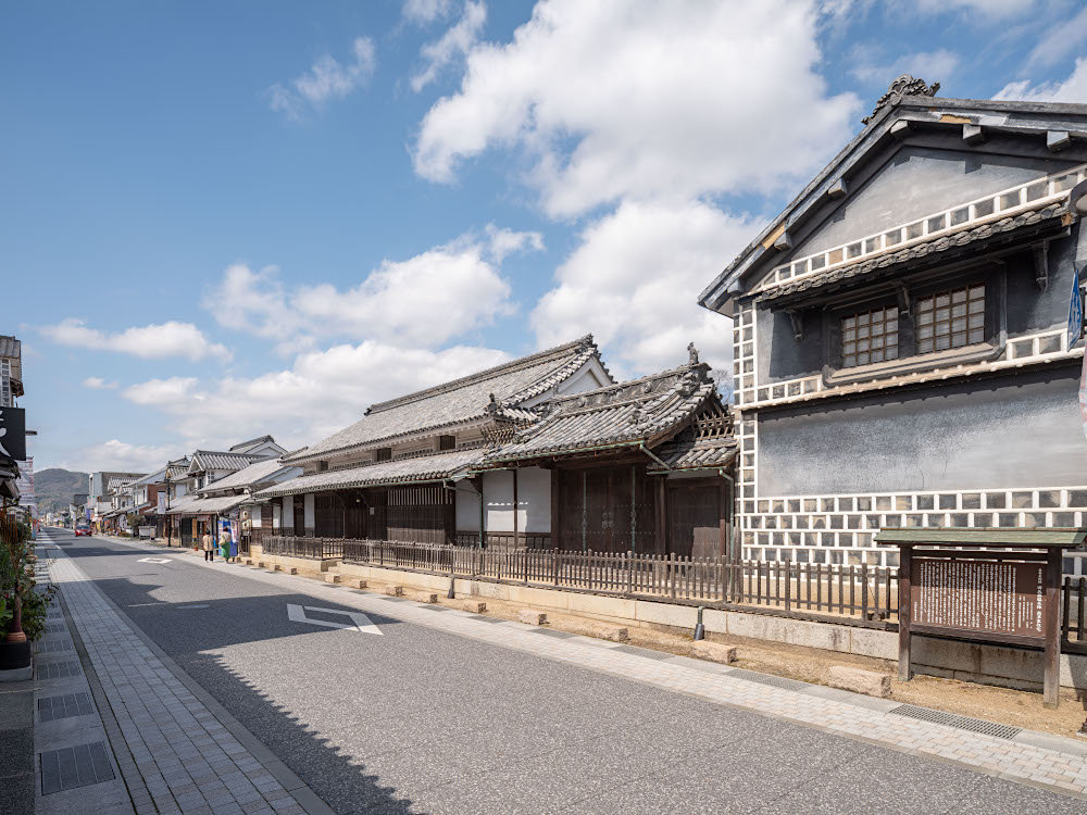 小田郡矢掛町で骨董品の買取なら相見積もりが重要｜古美術わたなべが