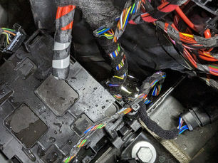 Audi Q5 etron met waterschade