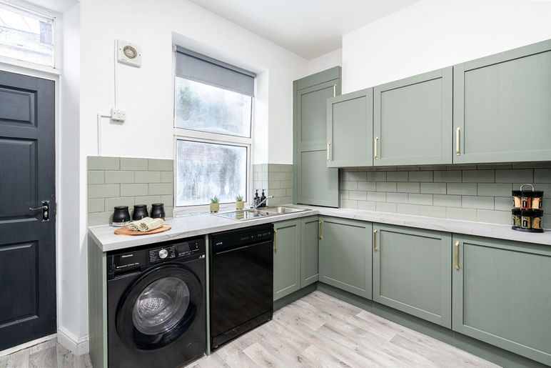 a clean and tidy kitchen 
