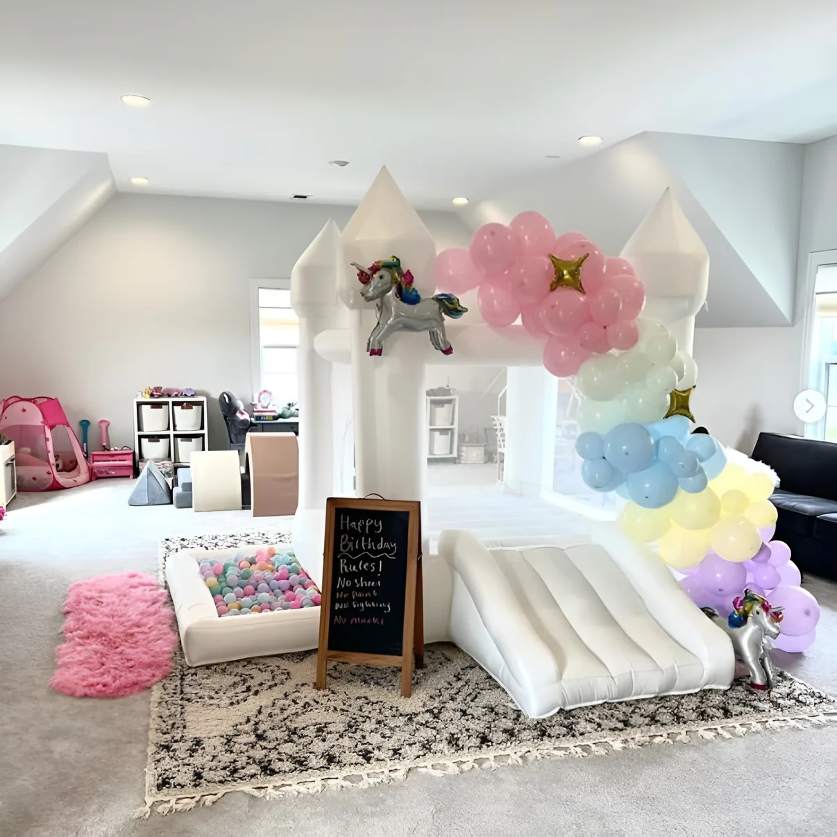 Medium White Bouncy Castle