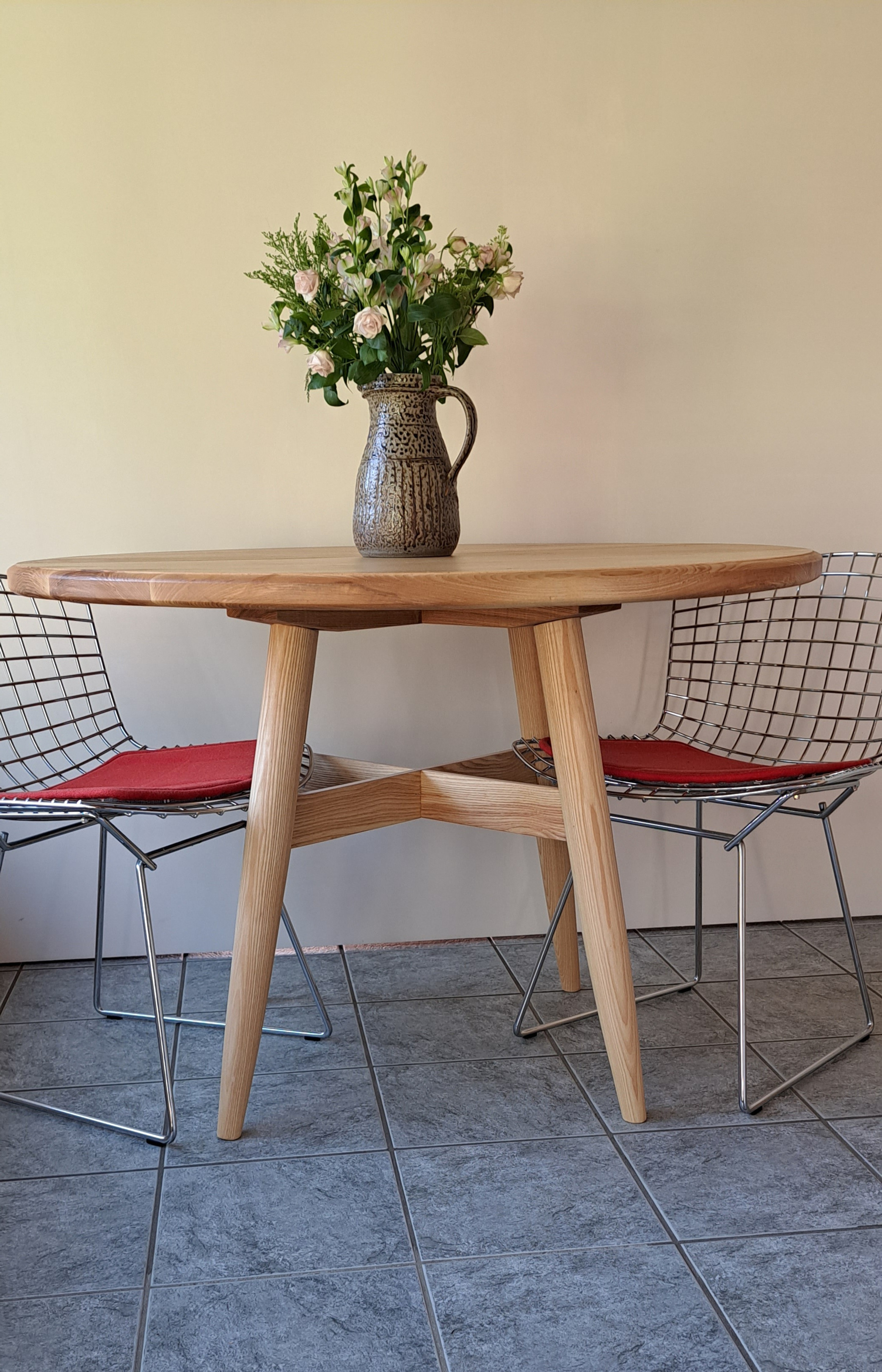 American White Ash Round Dining Table