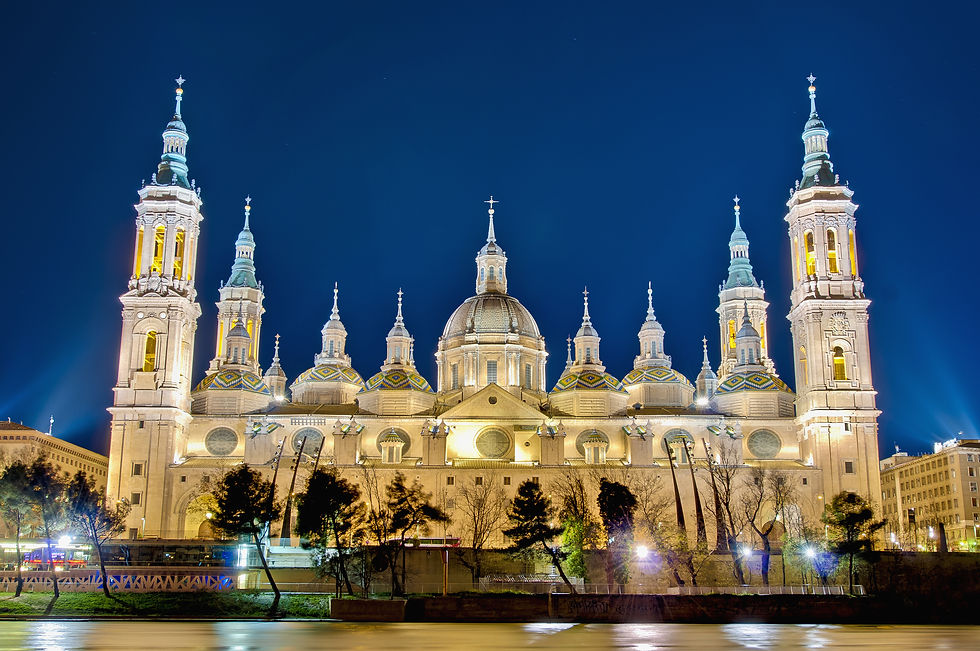 Our Lady of the Pillar Basilica at Zaragoza, Spain 2.jpg