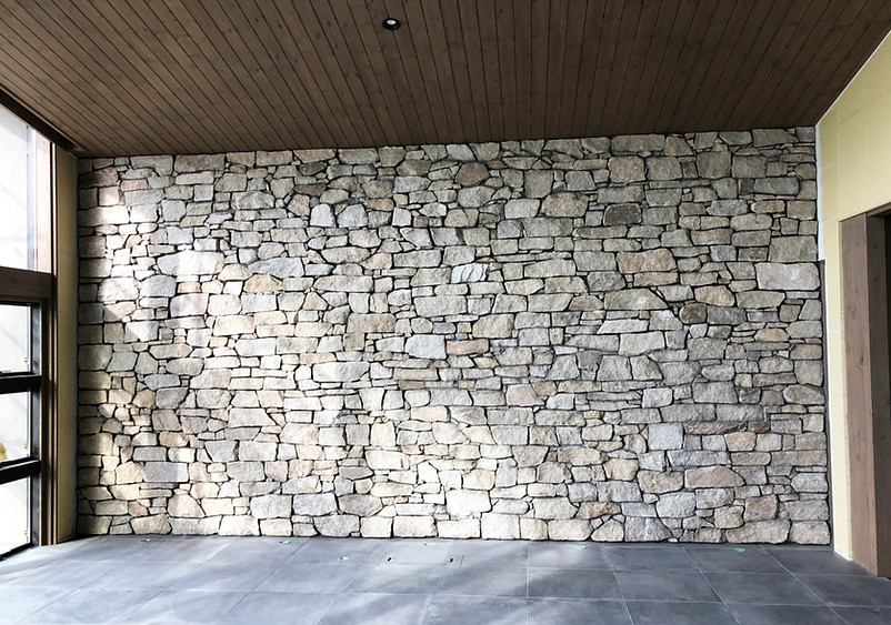 壁石張り完成.jpg