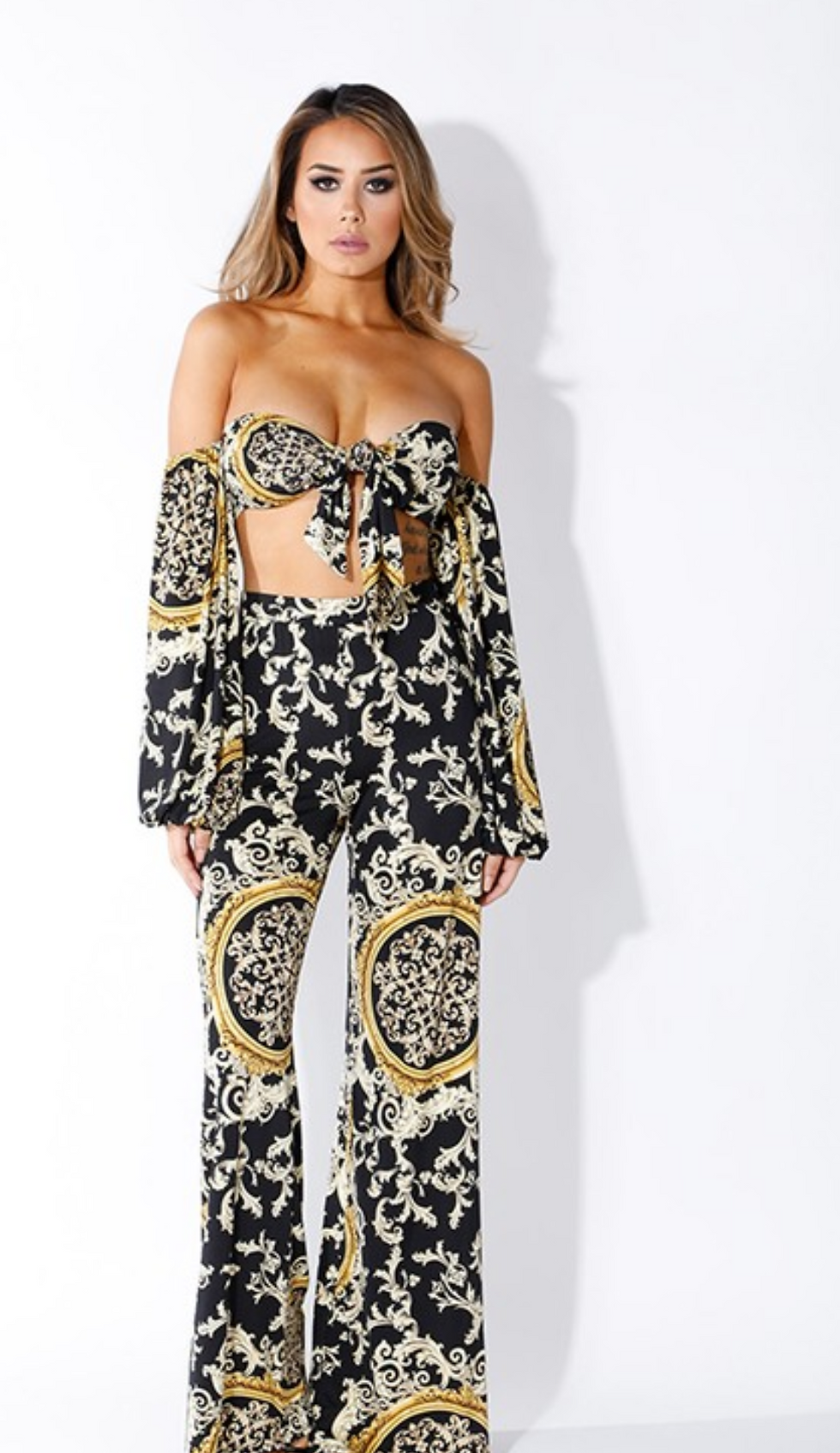Thumbnail: Two Piece Eastern Set