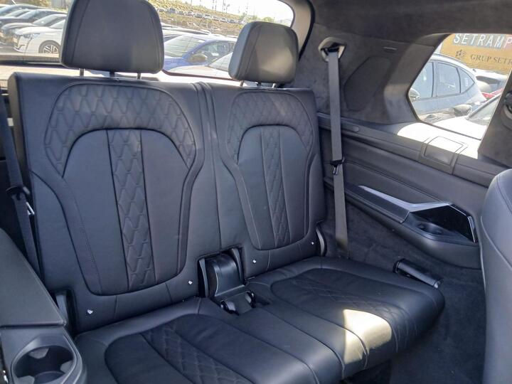 Miniatura: BMW X7 XDRIVE 30dA M SPORT.