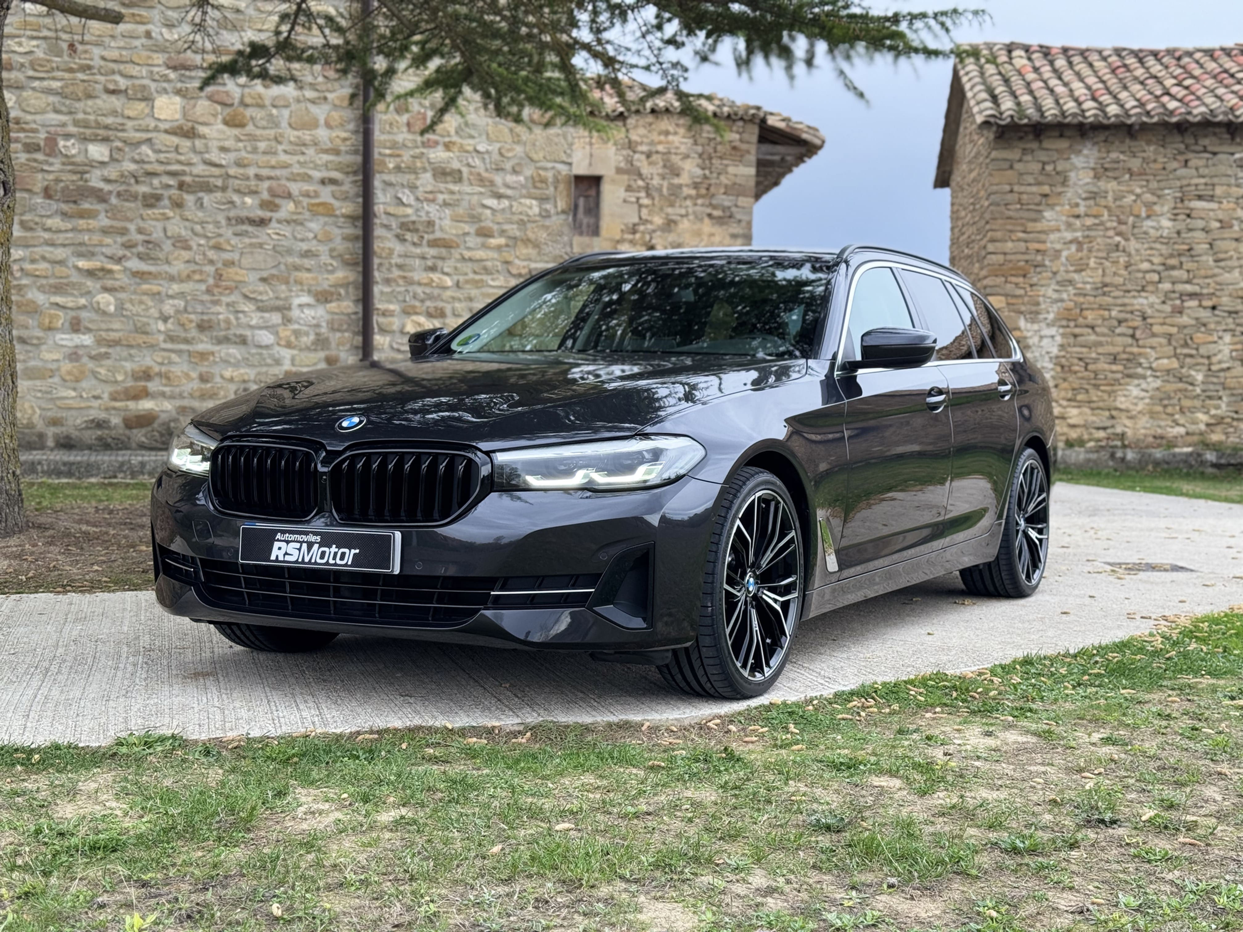 BMW 520dA XDRIVE TOURING G31.