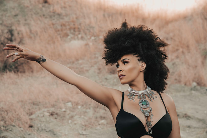 Ashlieblk10UNCROPPED.jpg