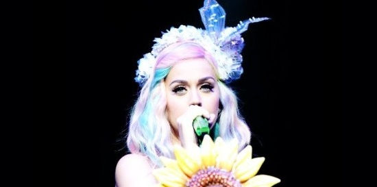 The Story Behind Katy’s Grammys Performance [EN / IT]