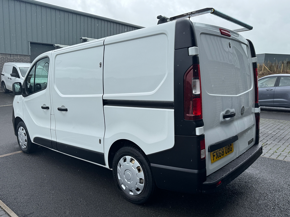 Thumbnail: 2018 Vauxhall Vivaro