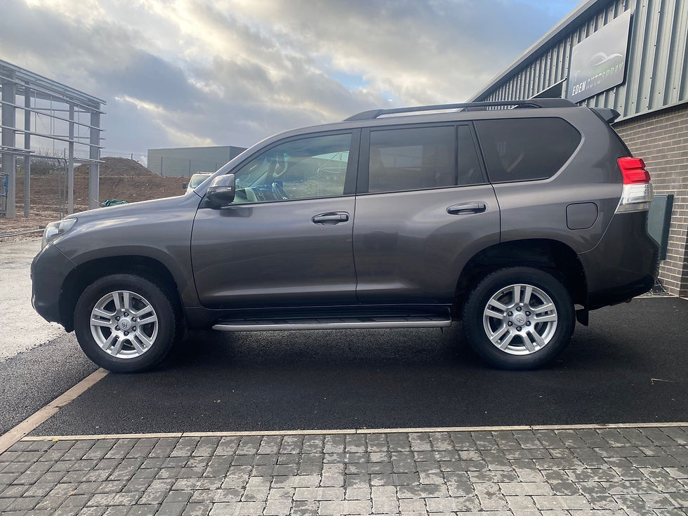 Thumbnail: 2011 Toyota Land Cruiser D-4D