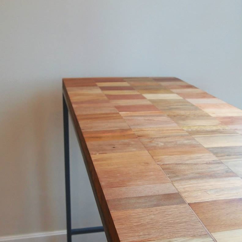 Thumbnail: FIELD : Table