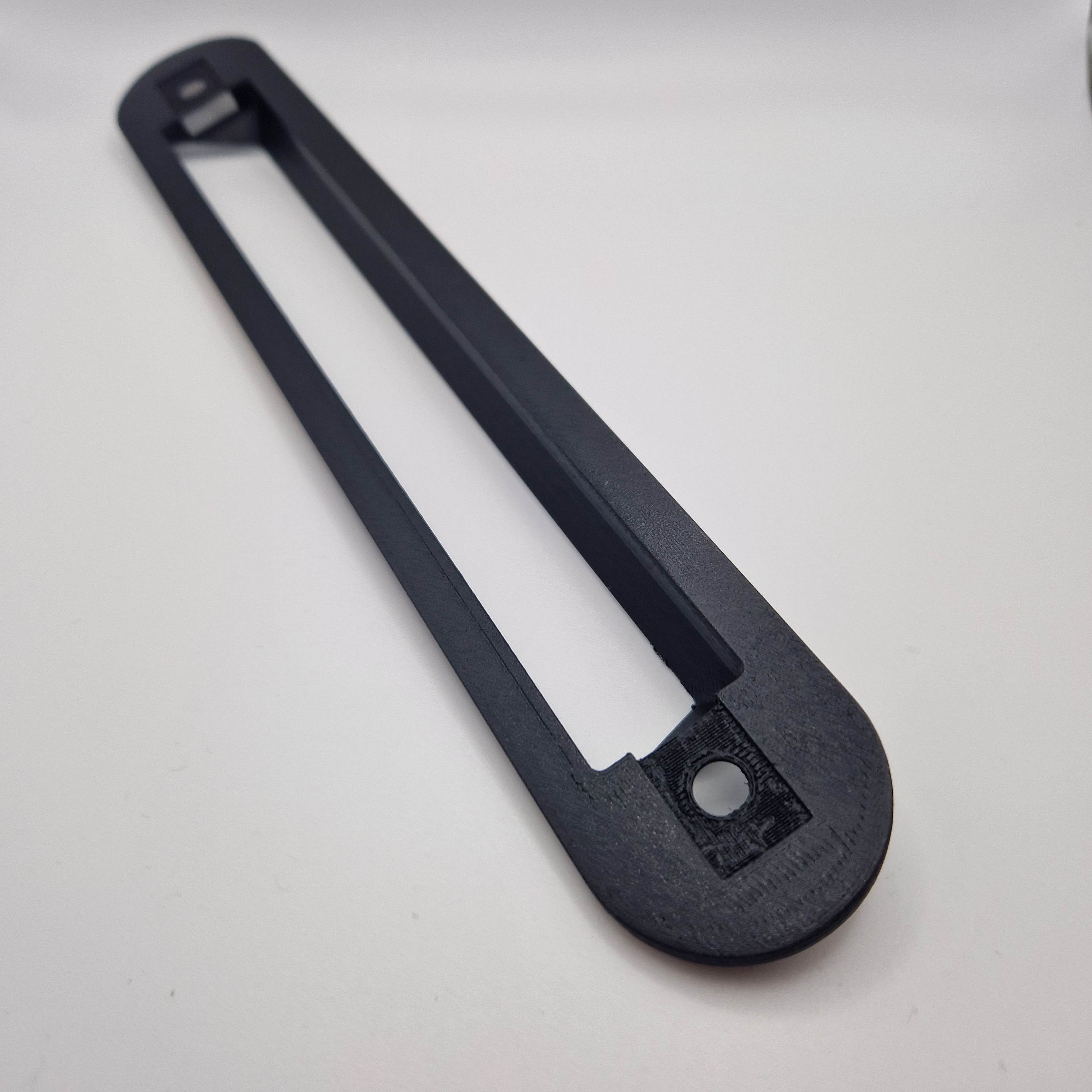 Datsun 240Z - Support évent hayon