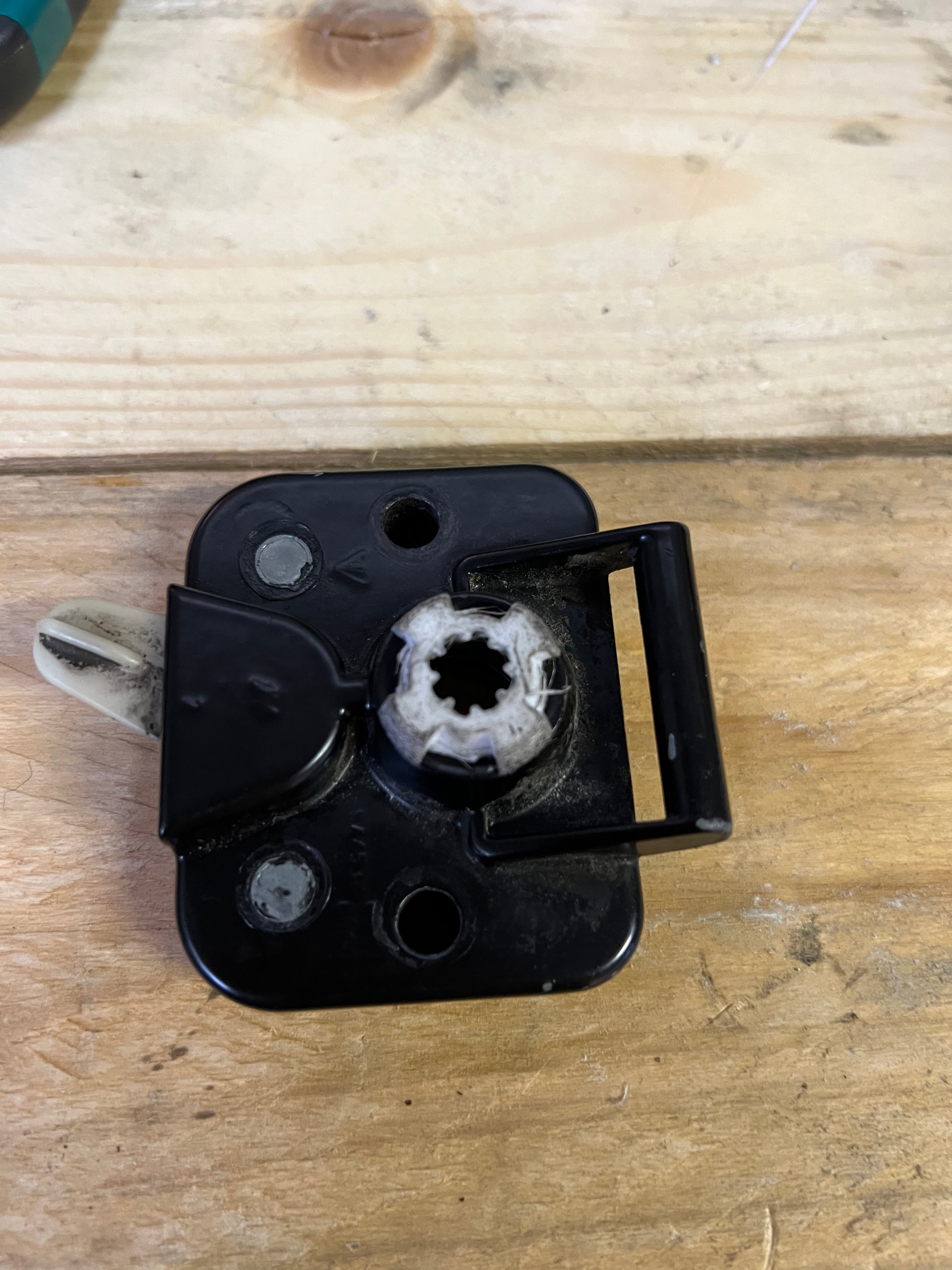 Porsche 924/944 - kit restauration guide teton fermeture hayon