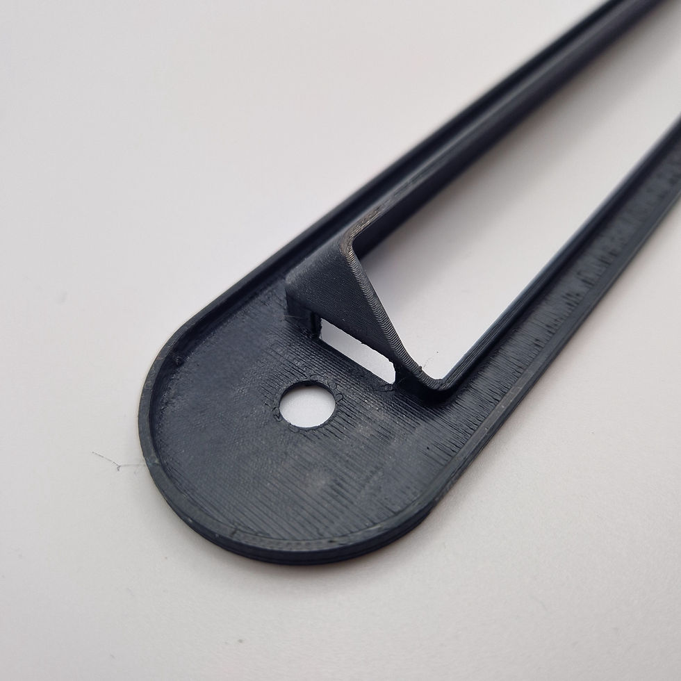 Miniature : Datsun 240Z - Support évent hayon